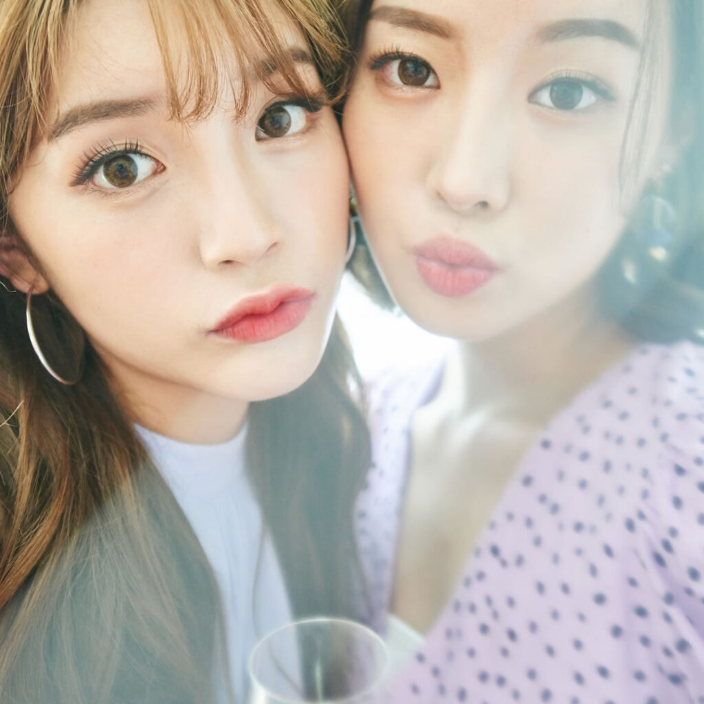 婚活アプリにはまっている女性達